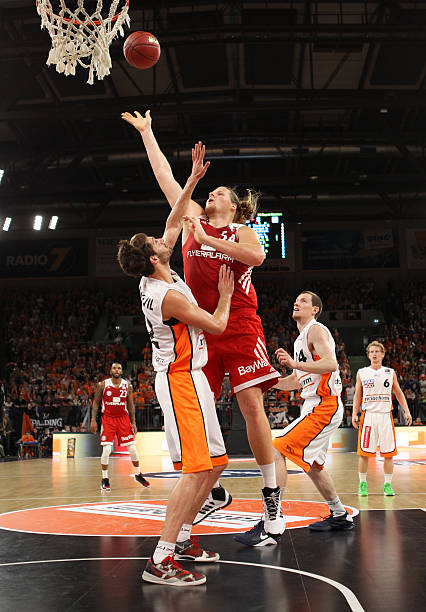 尤其是在 尤其是在