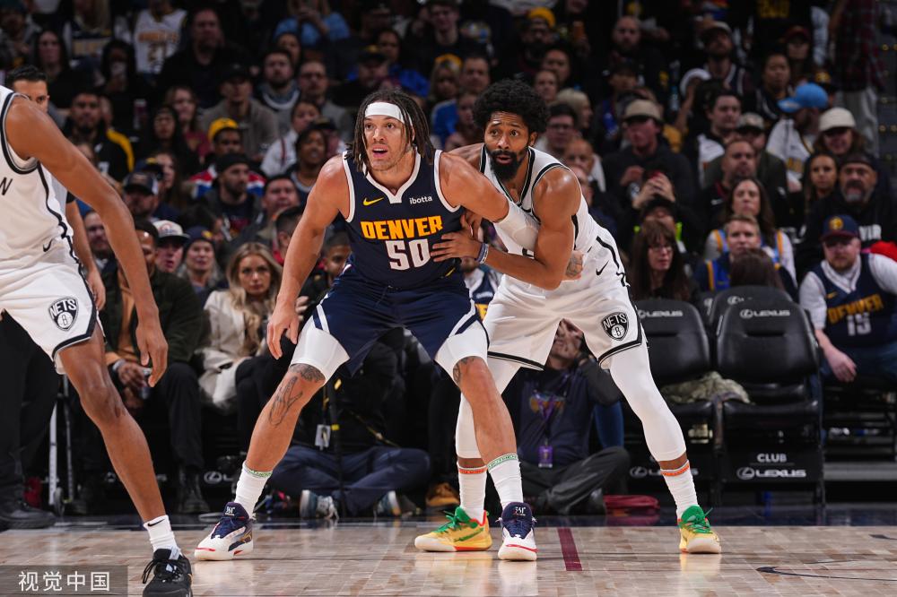 色上的混乱 色上的混乱