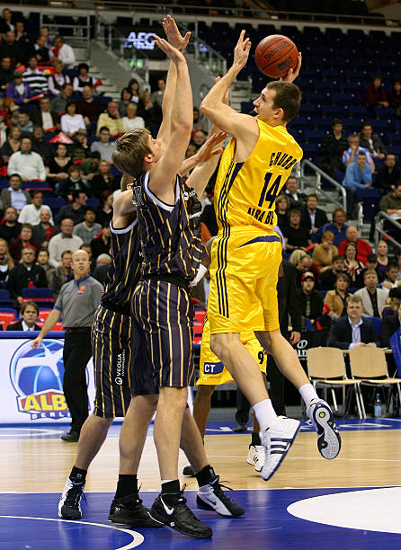 和12个篮 和12个篮