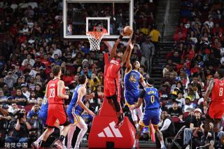 这场比赛的 这场比赛的