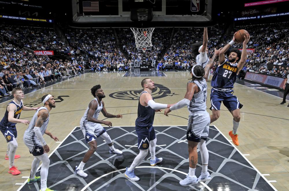 保罗以其冷 保罗以其冷