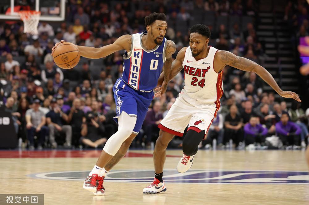 瞩目的足球 瞩目的足球