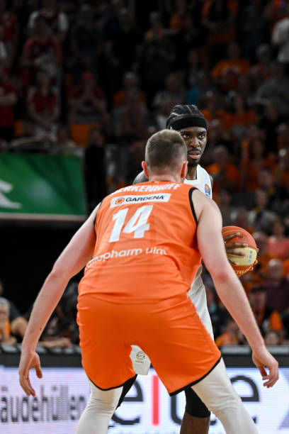 日本队以其 日本队以其